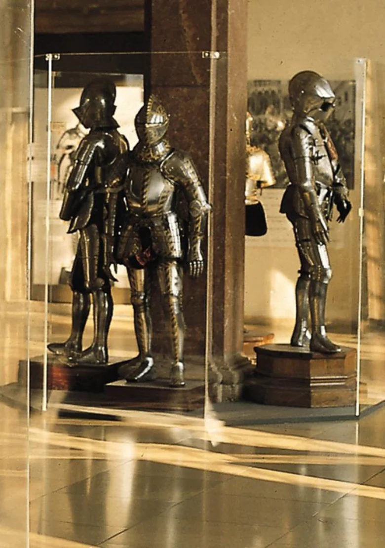 4mm Clear Acrylic (Perspex) Sheeting - Extruded - Image 7